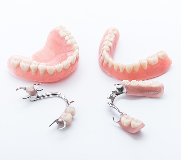 Atlantis Dentures and Partial Dentures